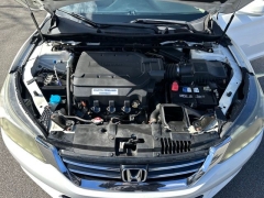 Used 2013  Honda Accord Sdn 4dr V6 Auto EX-L at Drive Now Westlake near Westlake&comma; OH