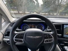 Used 2024  Chrysler Pacifica Touring L FWD at DriveNow Mayfield near Mayfield Heights&comma; OH