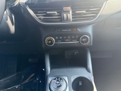 Used 2020  Ford Escape 4d SUV FWD SE at Drive Now Westlake near Westlake&comma; OH
