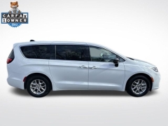 Used 2024  Chrysler Pacifica Touring L FWD at DriveNow Mayfield near Mayfield Heights&comma; OH
