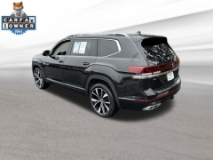 Used 2024  Volkswagen Atlas 2&period;0T SEL Premium R-Line 4MOTION at Drive Now Westlake near Westlake&comma; OH
