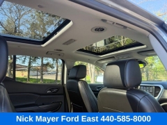 Used 2021  GMC Acadia FWD 4dr SLT at Drive Now Westlake near Westlake&comma; OH