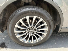 Used 2024  Lincoln Aviator Premiere AWD at Drive Now Westlake near Westlake&comma; OH
