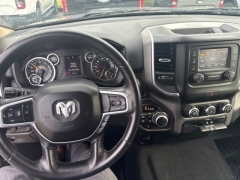 Used 2019  Ram 1500 Big Horn&sol;Lone Star 4x4 Crew Cab 5'7" Box at Drive Now Westlake near Westlake&comma; OH