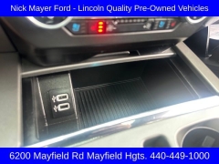 Used 2018 Ford Expedition 4d SUV 4WD XLT at Drive Now Westlake near Westlake, OH