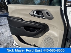 Used 2023  Chrysler Pacifica Touring L FWD at Drive Now Westlake near Westlake&comma; OH