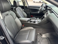 Used 2025  Genesis G70 2&period;5T AWD at DriveNow Mayfield near Mayfield Heights&comma; OH