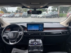 Used 2022  Lincoln Nautilus Reserve AWD at DriveNow Mayfield near Mayfield Heights&comma; OH