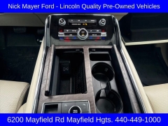 Used 2020  Lincoln Navigator L 4d SUV 4WD Reserve at Drive Now Westlake near Westlake&comma; OH