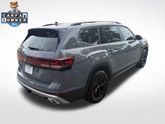 Used 2024  Volkswagen Atlas 2&period;0T Peak Edition SE w&sol;Tech 4MOTION at DriveNow Mayfield near Mayfield Heights&comma; OH