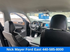 Used 2024  Volkswagen Atlas 2&period;0T SE w&sol;Technology 4MOTION at Drive Now Westlake near Westlake&comma; OH