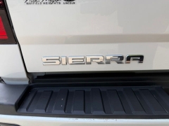 Used 2018  GMC Sierra 3500HD 4WD Crew Cab 167&period;7" Denali at Drive Now Westlake near Westlake&comma; OH