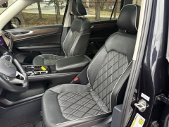 Used 2024  Volkswagen Atlas 2&period;0T SEL Premium R-Line 4MOTION at Drive Now Westlake near Westlake&comma; OH