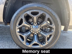Used 2022  Ram 1500 4WD Limited Crew Cab 5'7" Box at Drive Now Westlake near Westlake&comma; OH