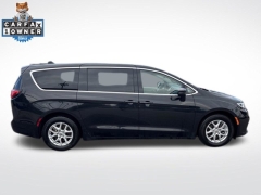 Used 2023  Chrysler Pacifica Touring L FWD at Drive Now Westlake near Westlake&comma; OH