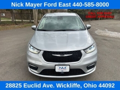 Used 2023  Chrysler Pacifica Touring L FWD at Drive Now Westlake near Westlake&comma; OH