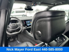 Used 2024  Jeep Wagoneer Series II 4x4 at Drive Now Westlake near Westlake&comma; OH