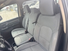 Used 2019  Ram 1500 Big Horn&sol;Lone Star 4x4 Crew Cab 5'7" Box at Drive Now Westlake near Westlake&comma; OH