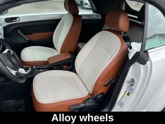 Used 2017  Volkswagen Beetle Convertible Auto at Drive Now Westlake near Westlake&comma; OH