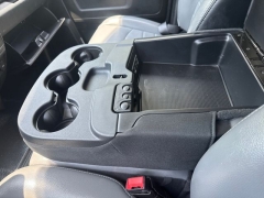 Used 2022  Ram 1500 Classic Tradesman 4x4 Crew Cab 5'7" Box at Drive Now Westlake near Westlake&comma; OH