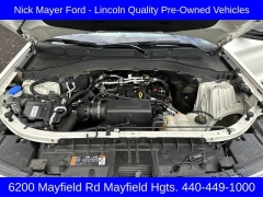 Used 2022  Ford Explorer XLT 4WD at Drive Now Westlake near Westlake&comma; OH