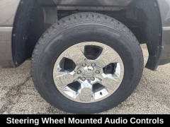 Used 2019  Ram 1500 Big Horn&sol;Lone Star 4x4 Crew Cab 5'7" Box at Drive Now Westlake near Westlake&comma; OH