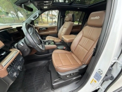 Used 2025  Chevrolet Suburban 4WD 4dr High Country at Drive Now Westlake near Westlake&comma; OH