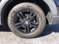 Used 2021  Ford Explorer XLT 4WD at Drive Now Westlake near Westlake&comma; OH