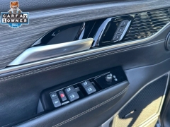 Used 2024  Jeep Wagoneer L Series II 4x2 &ast;Ltd Avail&ast; at Drive Now Westlake near Westlake&comma; OH
