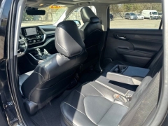 Used 2022  Toyota Highlander XLE AWD at DriveNow Mayfield near Mayfield Heights&comma; OH