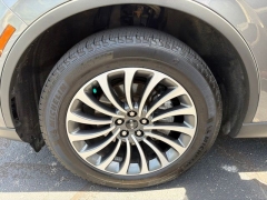 Used 2024  Lincoln Aviator Premiere AWD at Drive Now Westlake near Westlake&comma; OH