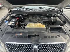 Used 2020  Lincoln Navigator 4d SUV 4WD Reserve at DriveNow Mayfield near Mayfield Heights&comma; OH