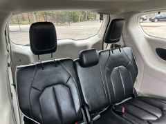 Used 2023  Chrysler Pacifica Limited FWD at DriveNow Mayfield near Mayfield Heights&comma; OH