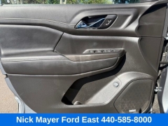 Used 2021  GMC Acadia FWD 4dr SLT at Drive Now Westlake near Westlake&comma; OH