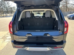 Used 2025  Ford Expedition Platinum 4x4 at Drive Now Westlake near Westlake&comma; OH