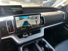 Used 2025  Ford Expedition Platinum 4x4 at Drive Now Westlake near Westlake&comma; OH