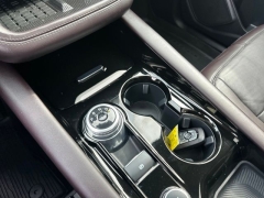 Used 2025  Ford Explorer Platinum 4WD at Drive Now Westlake near Westlake&comma; OH