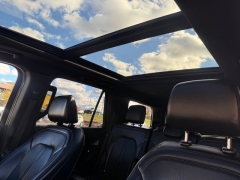 Used 2021  Ford Expedition Limited 4x4 at Drive Now Westlake near Westlake&comma; OH