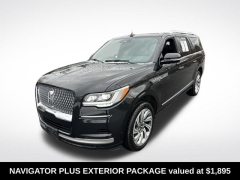 Used 2024  Lincoln Navigator L Premiere 4x4 at Drive Now Westlake near Westlake&comma; OH