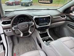 Used 2021  GMC Acadia FWD 4dr SLT at DriveNow Mayfield near Mayfield Heights&comma; OH