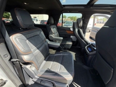 Used 2024  Lincoln Navigator L Black Label 4x4 at Drive Now Westlake near Westlake&comma; OH