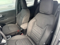 Used 2020  Jeep Renegade Latitude FWD at Drive Now Westlake near Westlake&comma; OH