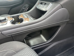 Used 2022  GMC Acadia AWD 4dr SLE at Drive Now Westlake near Westlake&comma; OH