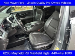 Used 2023  GMC Acadia AWD 4dr SLT at Drive Now Westlake near Westlake, OH