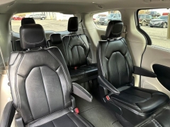 Used 2024  Chrysler Pacifica Touring L FWD at DriveNow Mayfield near Mayfield Heights&comma; OH