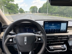 Used 2025  Lincoln Corsair Premiere AWD at Drive Now Westlake near Westlake&comma; OH