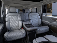 Used 2025  Lincoln Navigator L Black Label 4x4 at Drive Now Westlake near Westlake&comma; OH