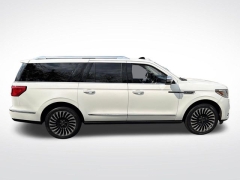 Used 2021  Lincoln Navigator L Black Label 4x4 at DriveNow Mayfield near Mayfield Heights&comma; OH
