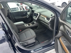 Used 2022  GMC Acadia AWD 4dr SLE at Drive Now Westlake near Westlake&comma; OH