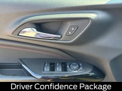 Used 2024  Chevrolet Trax FWD 4dr 2RS at Drive Now Westlake near Westlake&comma; OH